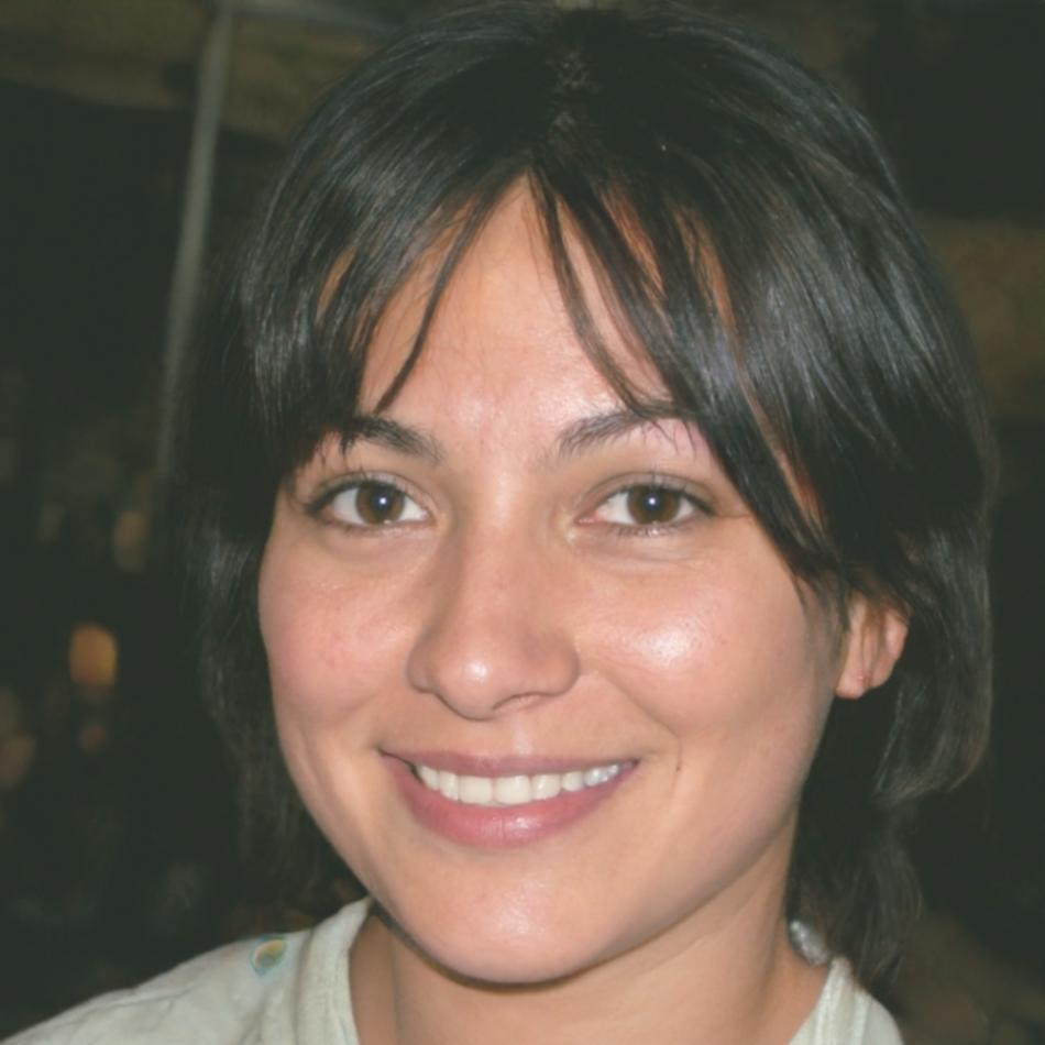 Esperanza Vidal, Directora de Análisis Financiero